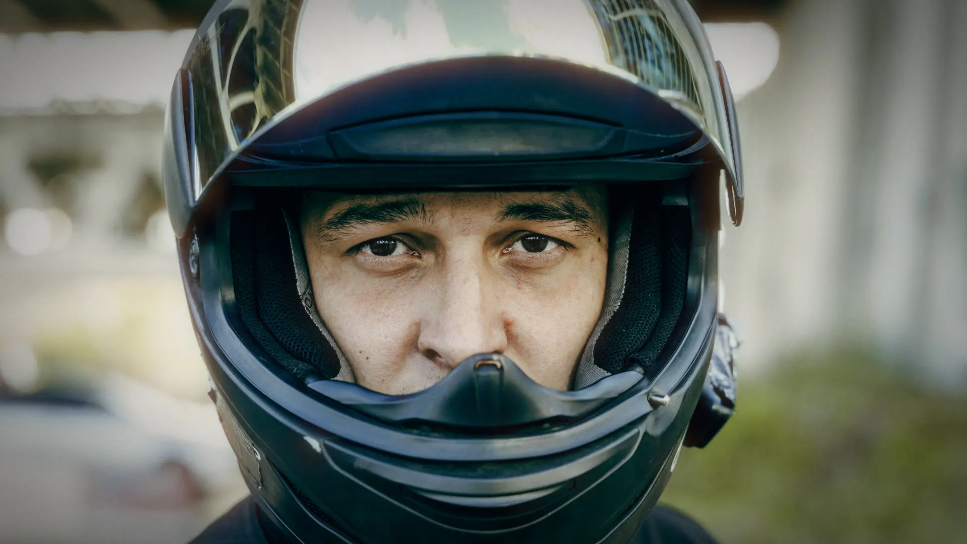 El mismo plano convertido y etalonado con Color Grade Resolve